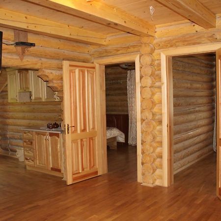 Privatna Sadiba Chalet Oryavchyk Exteriör bild