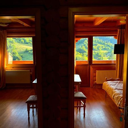 Privatna Sadiba Chalet Oryavchyk Exteriör bild
